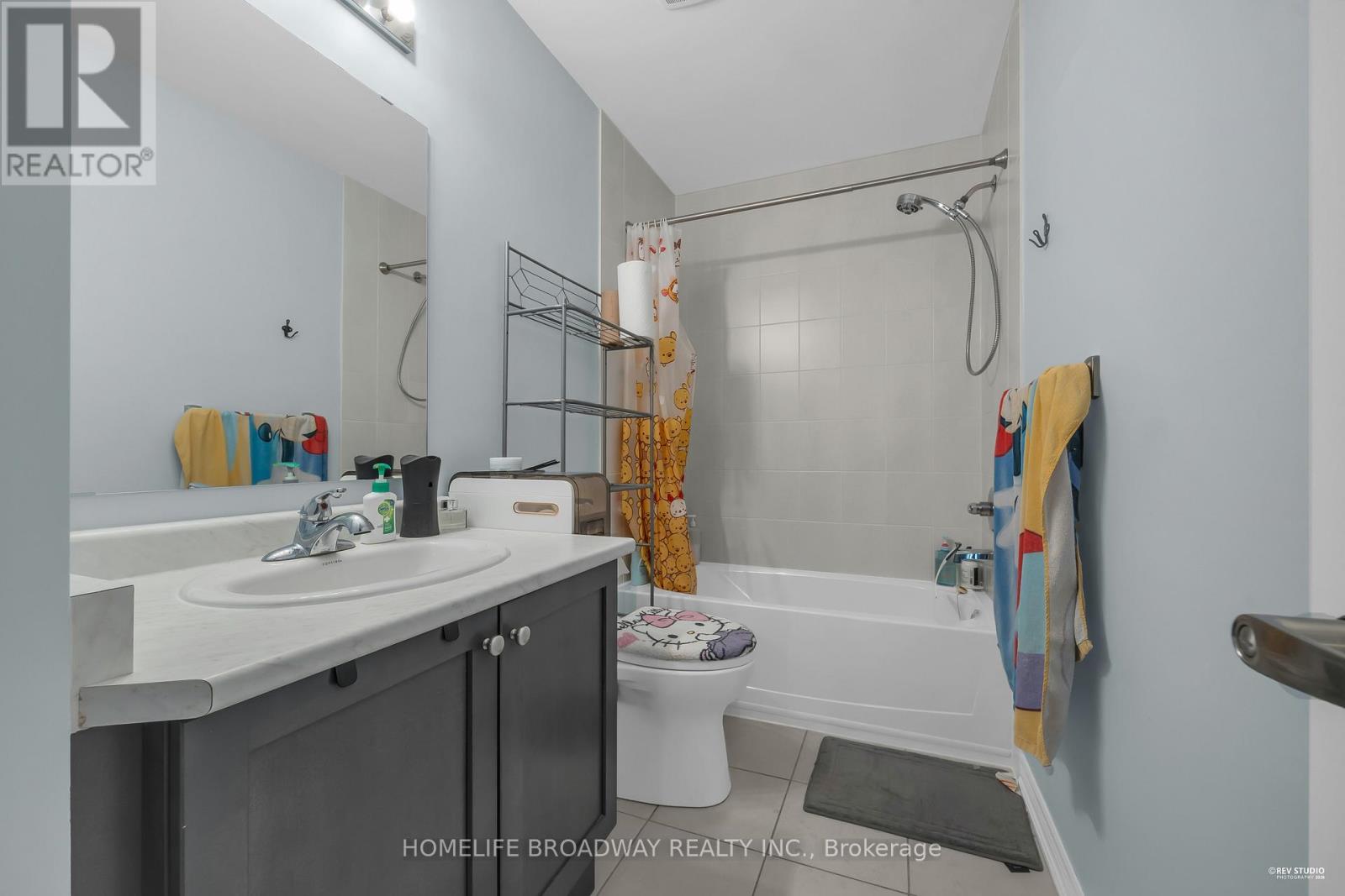 28 PAPER MILLS CRESCENT - 29