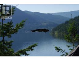 4370 Copper Cove Road, Scotch Creek, BC V0E1M5 Photo 10