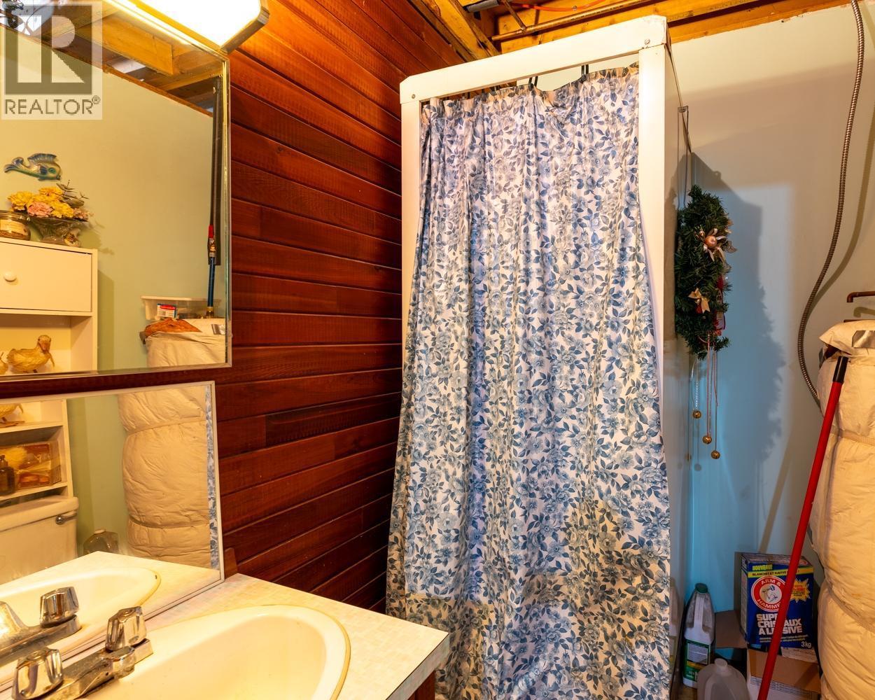 467 MEADOW CREEK Road - 42