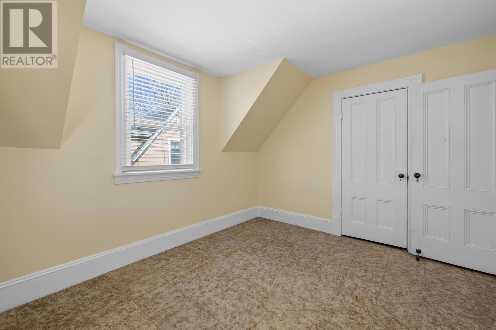 182 Hanover Street - 23