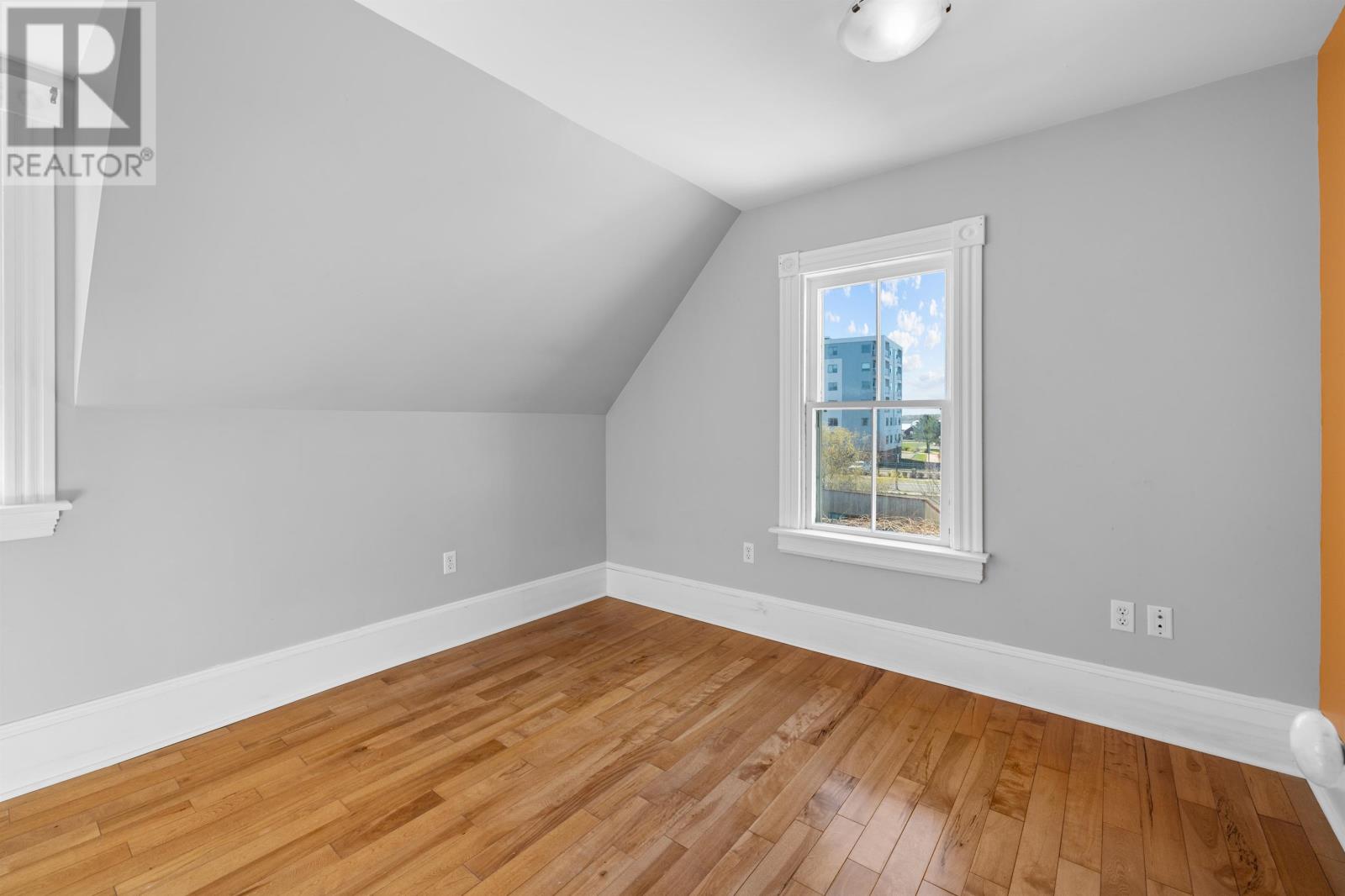 182 Hanover Street - 27