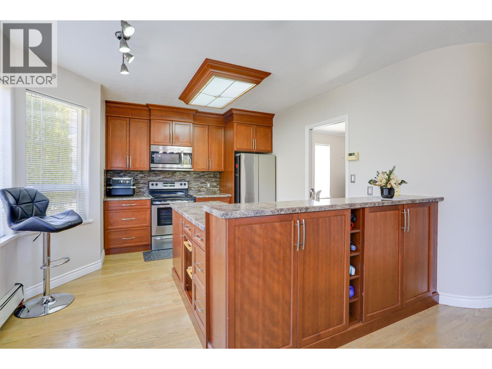 #1 90 SMITH STREET - 11