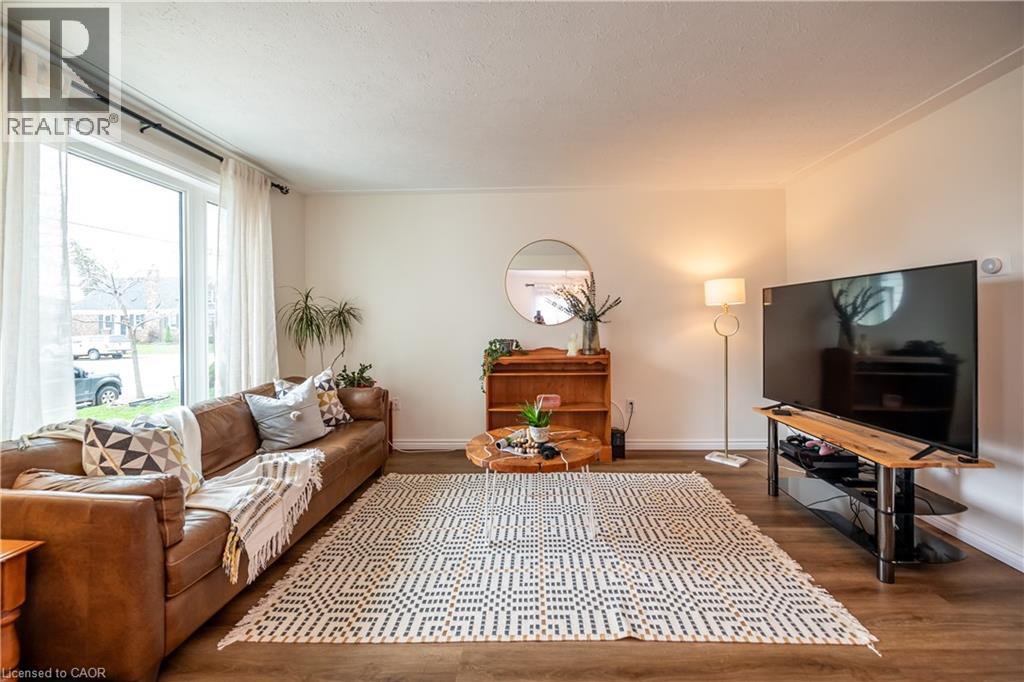 62 CROSTHWAITE Avenue S, Hamilton, Ontario, L8K2V1 — Photo 8