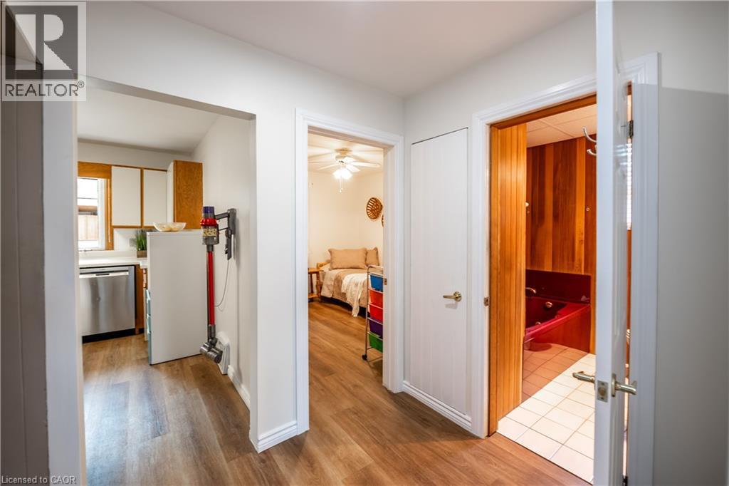 62 CROSTHWAITE Avenue S, Hamilton, Ontario, L8K2V1 — Photo 15
