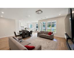937 160b Street, Surrey, BC V4A9A7 Photo 9