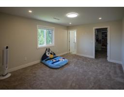 937 160b Street, Surrey, BC V4A9A7 Photo 28