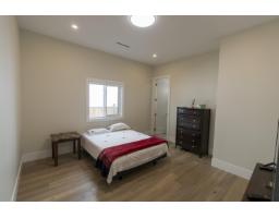 937 160b Street, Surrey, BC V4A9A7 Photo 18