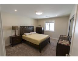 937 160b Street, Surrey, BC V4A9A7 Photo 30