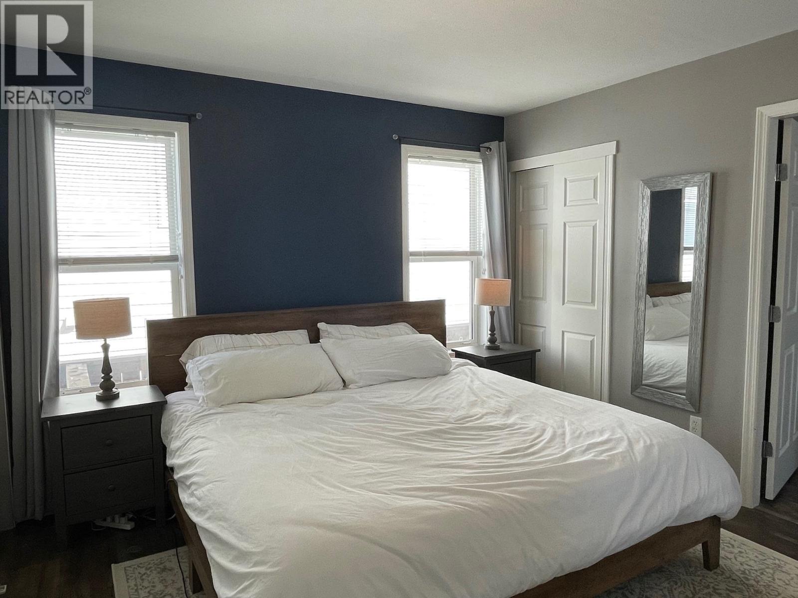 5212 HALLMARK CRESCENT - 11