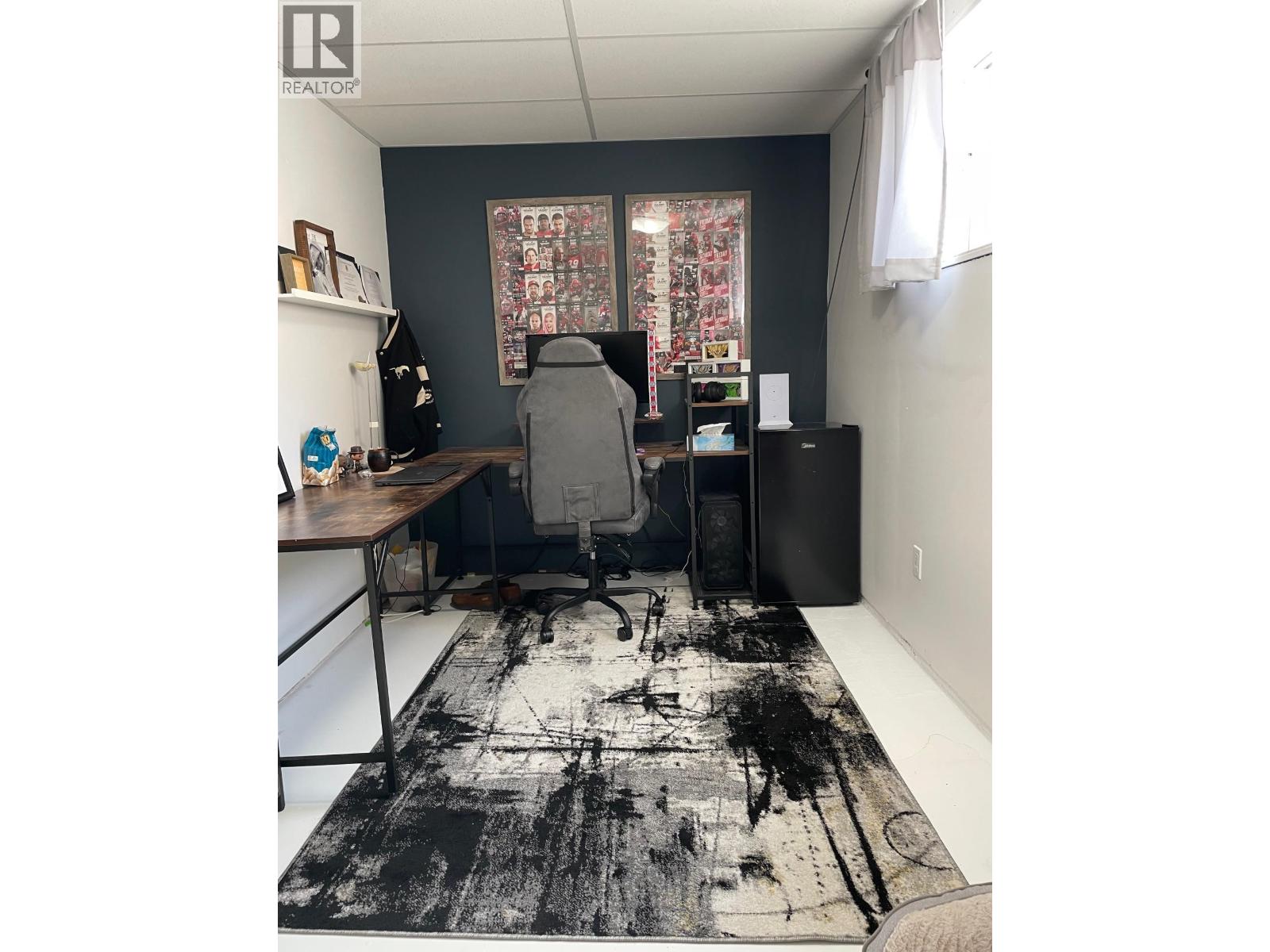 5212 HALLMARK CRESCENT - 24