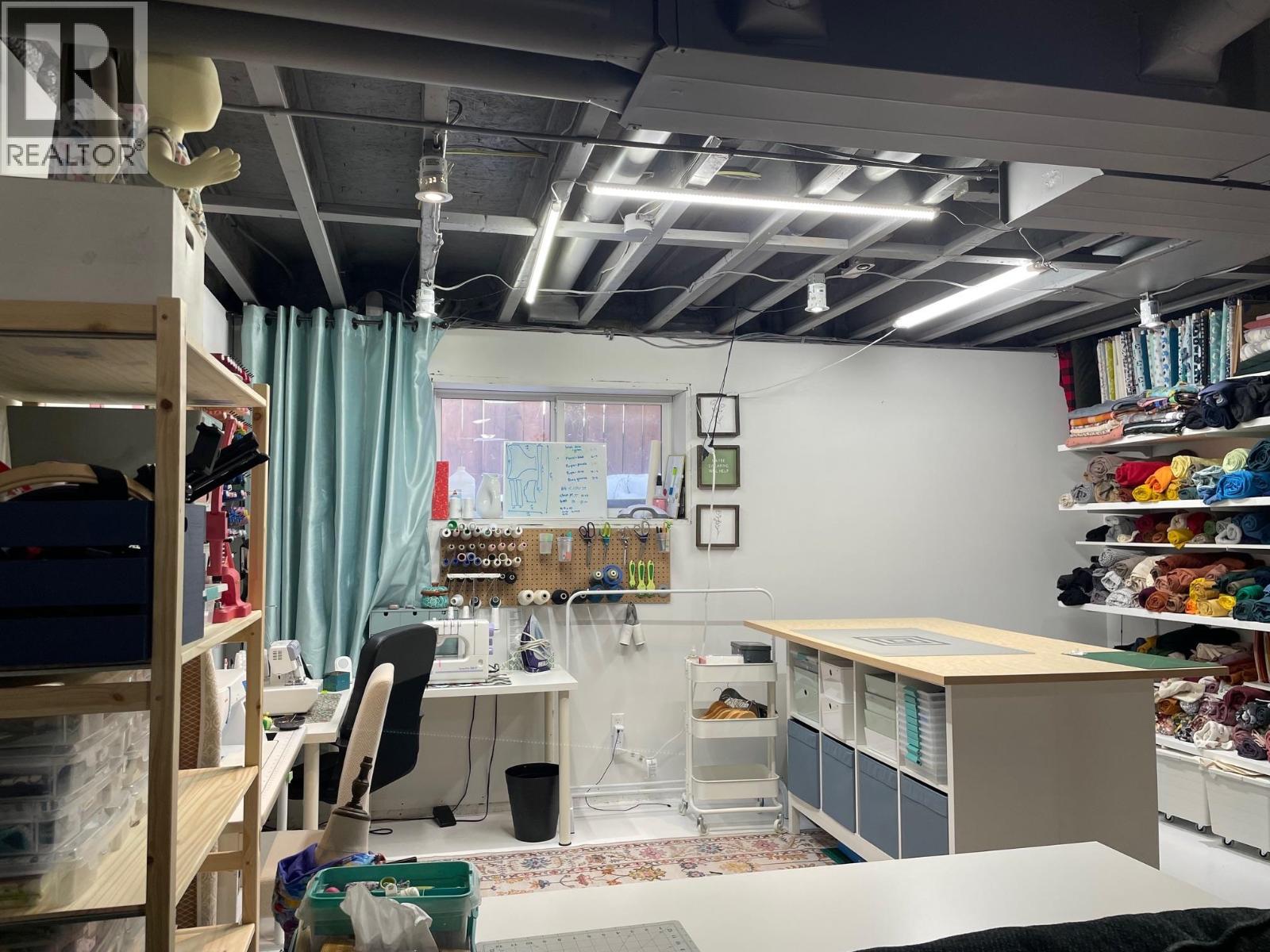 5212 HALLMARK CRESCENT - 32