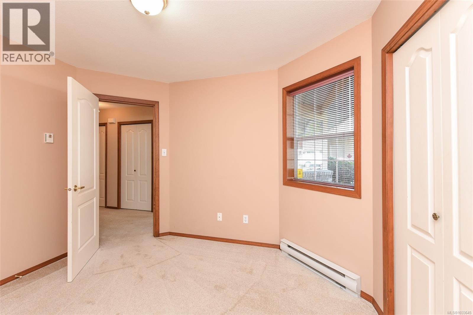 #29 20 Anderton Ave - 24
