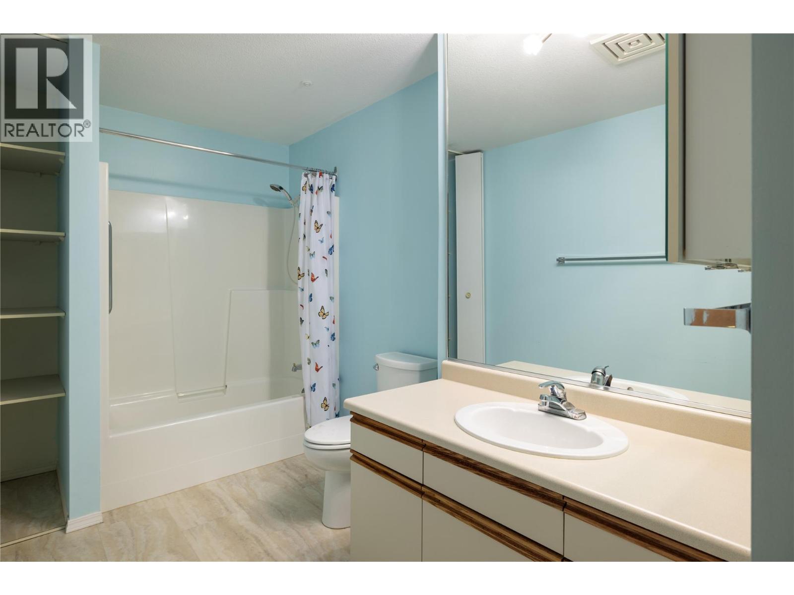 #115B 1045 Sutherland Avenue - 15