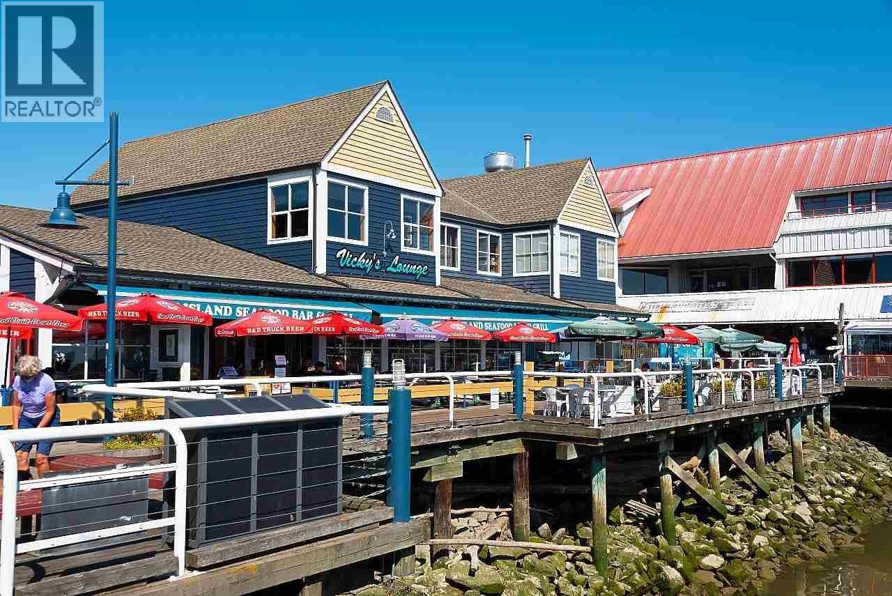 #305-4111 BAYVIEW Street, Richmond