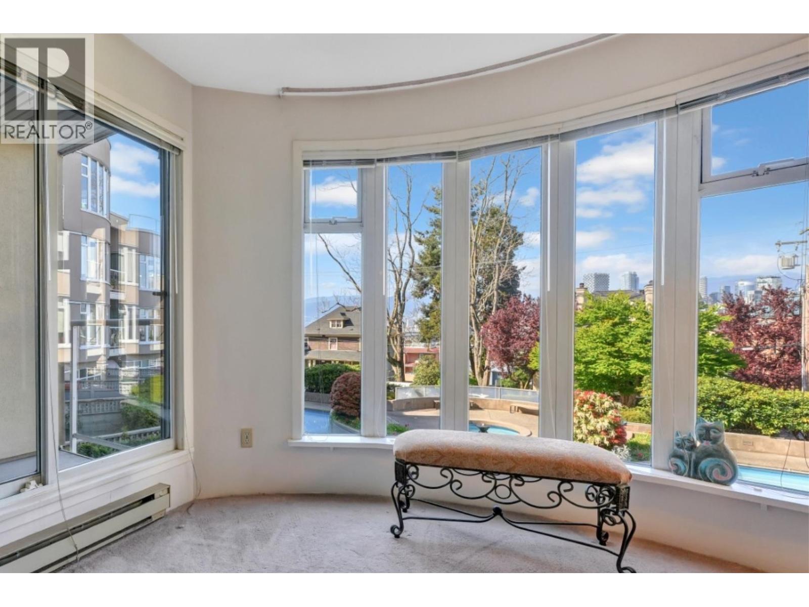 211 1210 W 8TH AVENUE