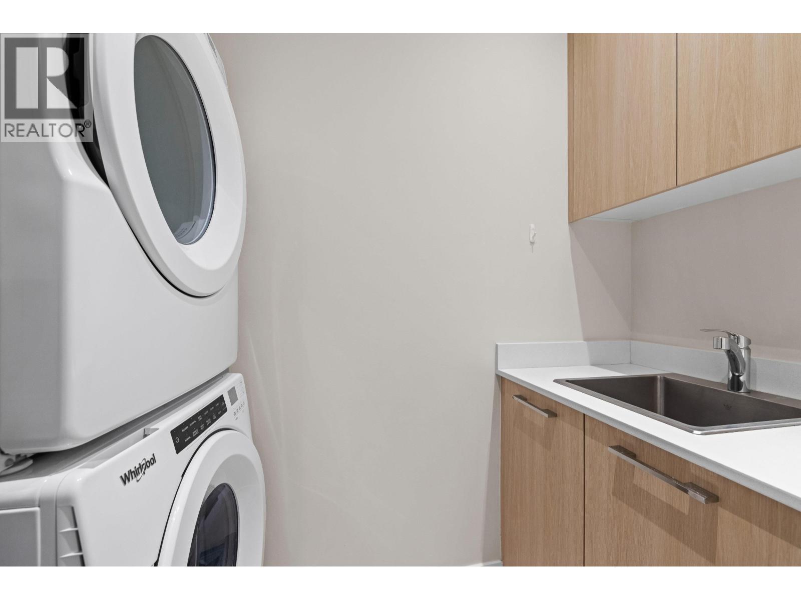 #217-5535 ADMIRAL Way, Delta