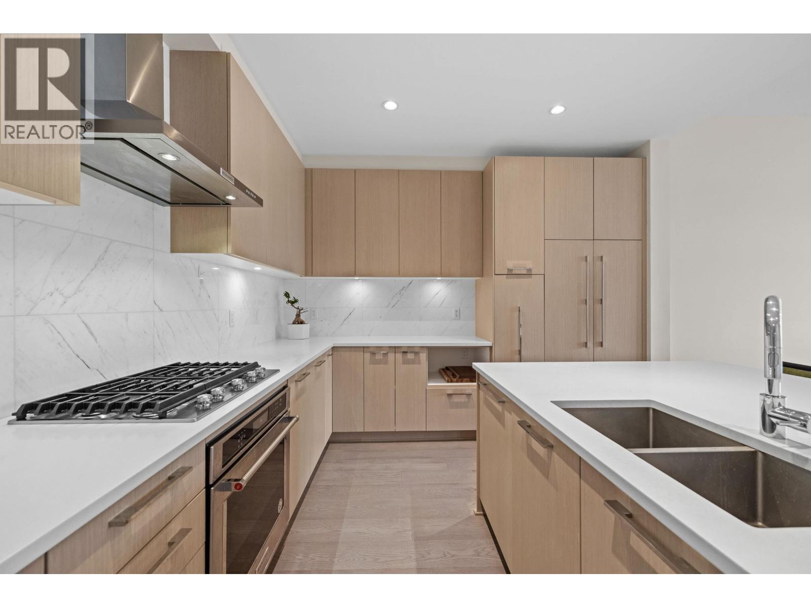 #217-5535 ADMIRAL Way, Delta