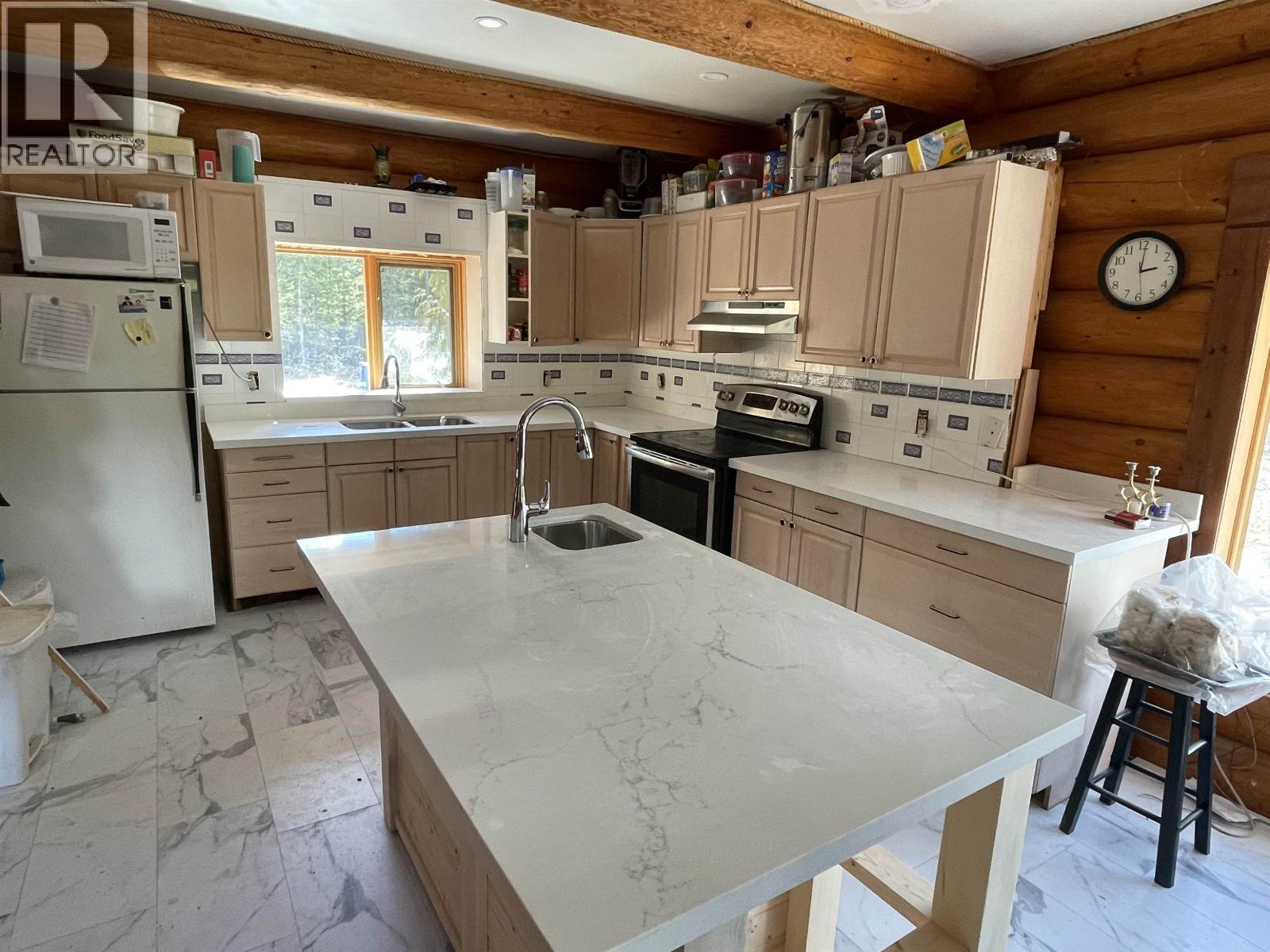 3101 SOLOMON WAY - 8