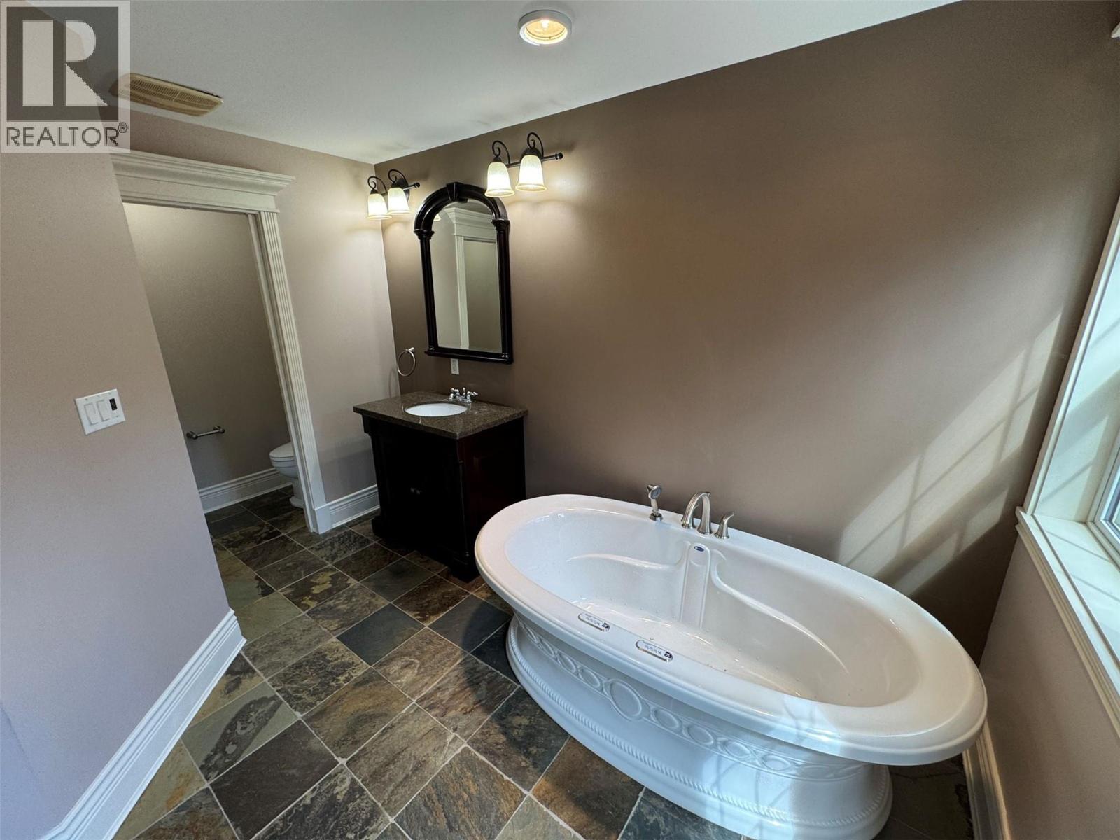 6016 Athelston-Hartford Road - 16