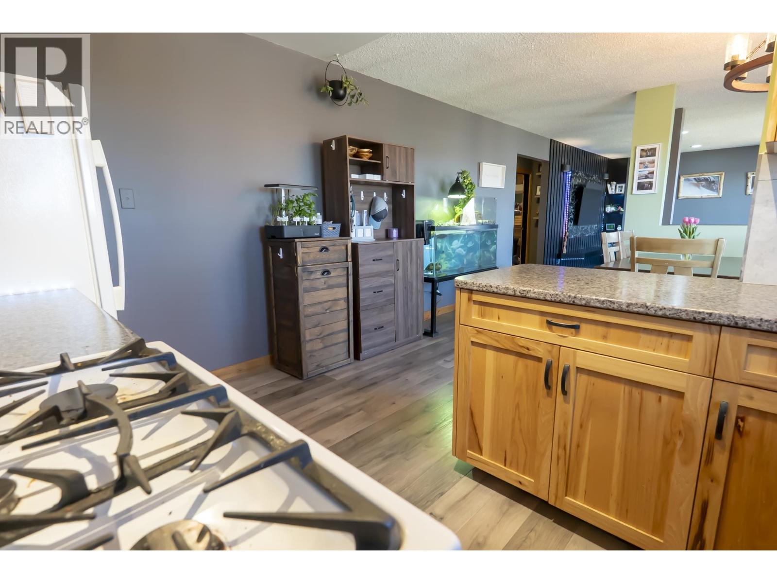 138 W 6TH STREET - 7