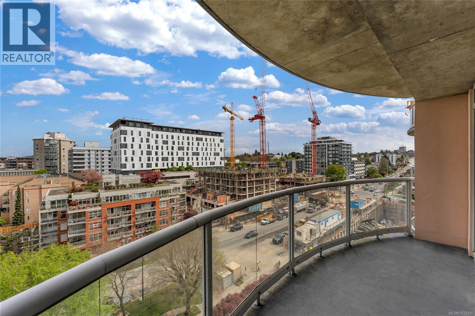 #1004 1020 View St - 21