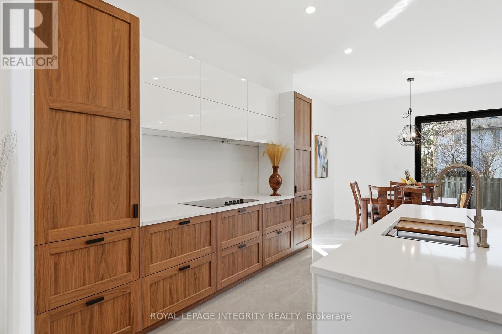 984 WATSON STREET - 11