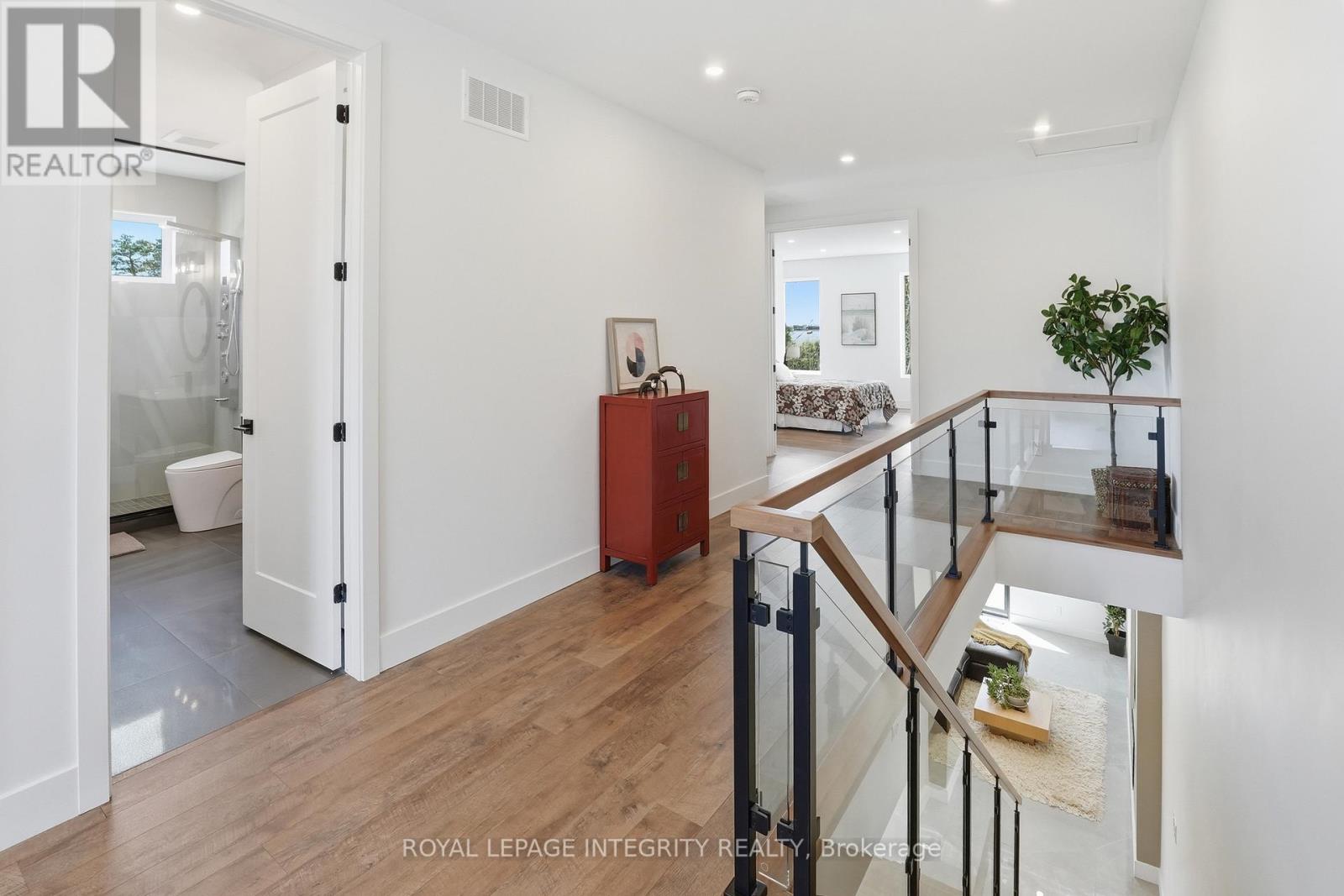 984 WATSON STREET - 23