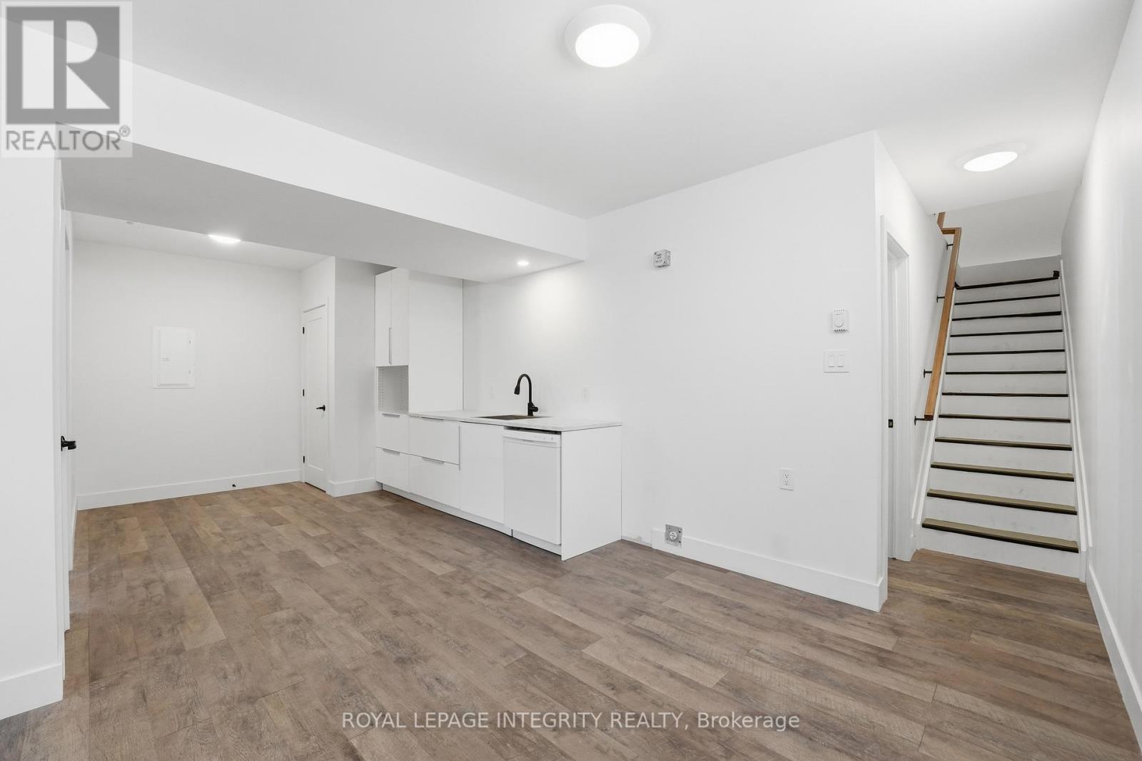 984 WATSON STREET - 39