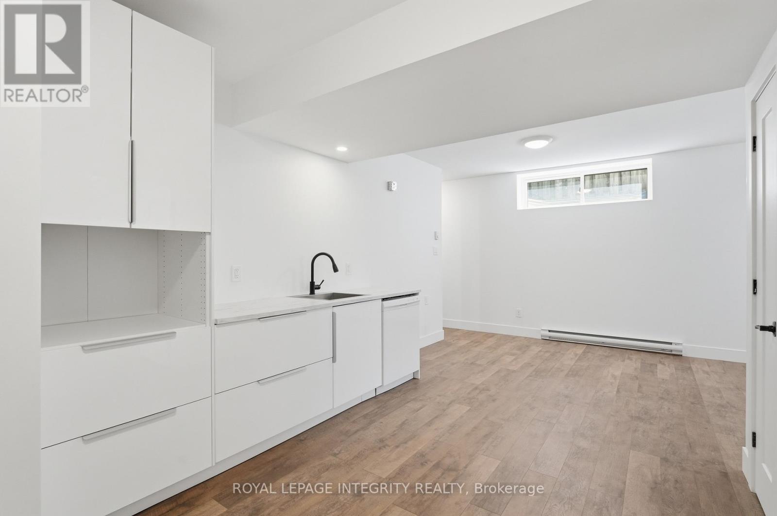 984 WATSON STREET - 43