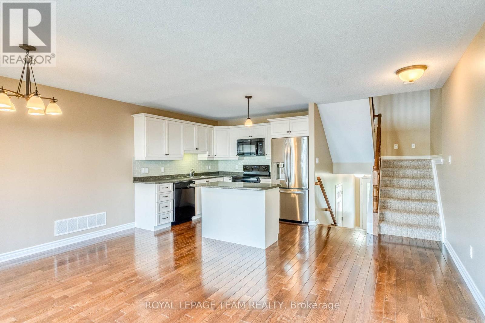 396 ANN STREET - 7
