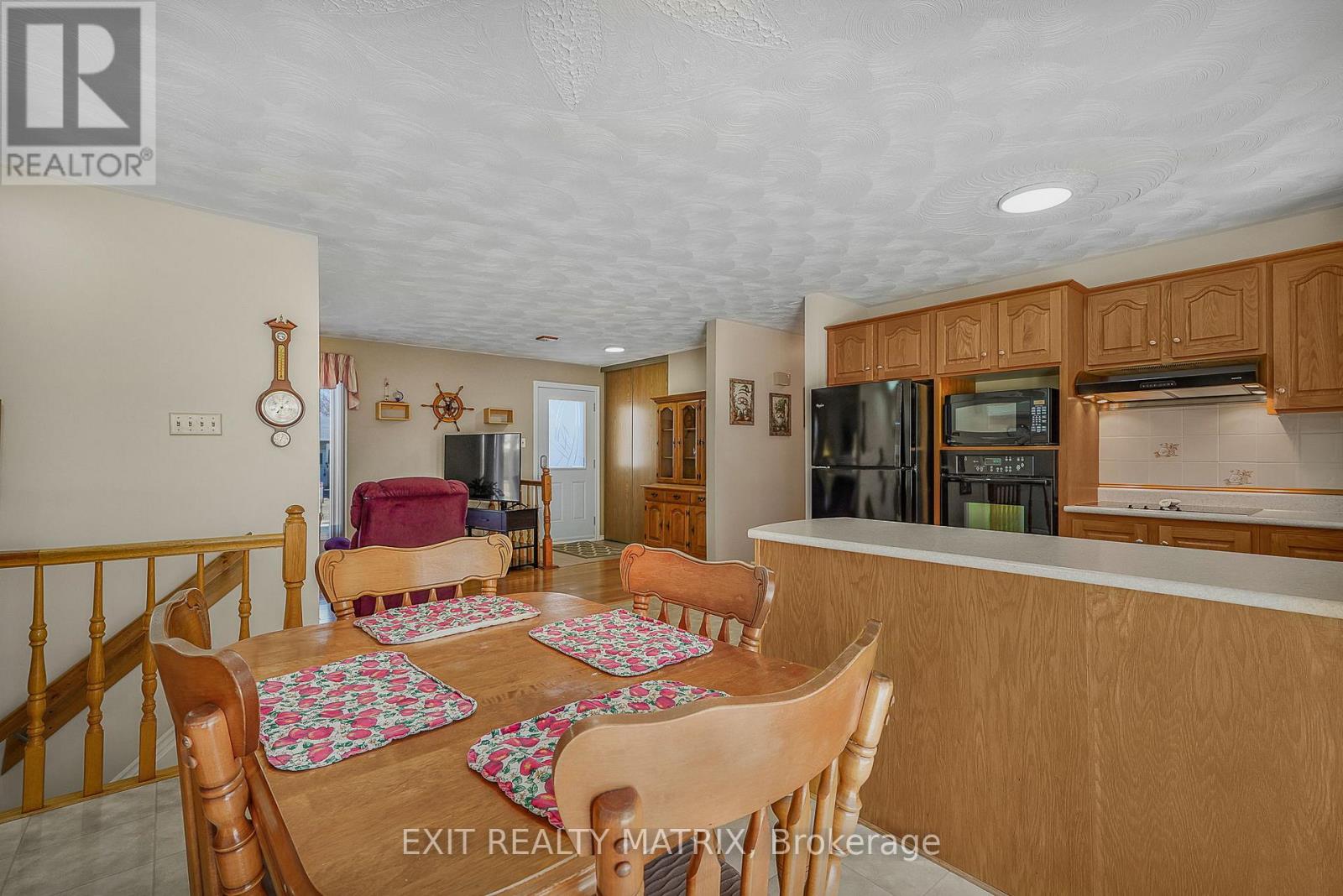 87 LALANDE CRESCENT — photo 11