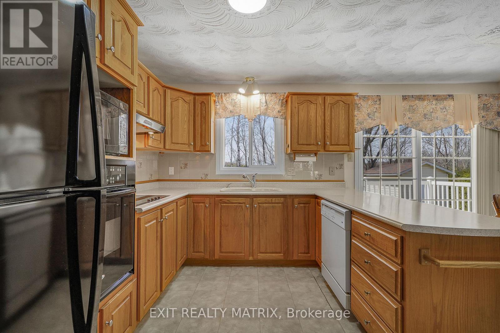 87 LALANDE CRESCENT — photo 14