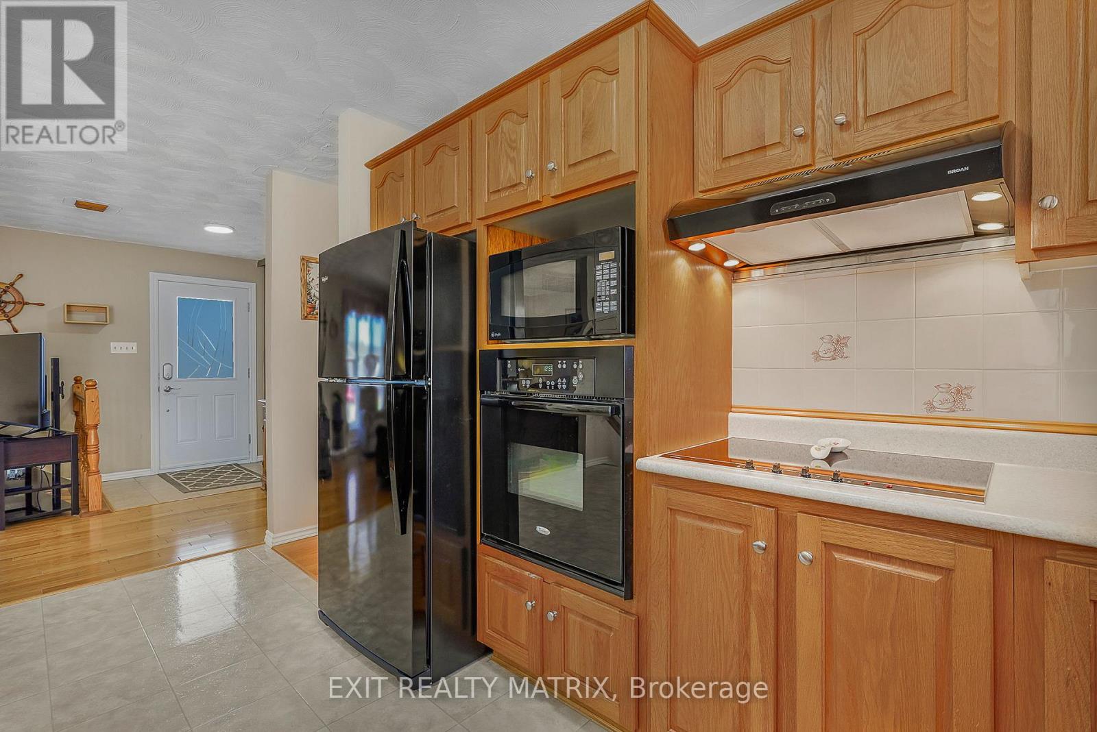 87 LALANDE CRESCENT — photo 17