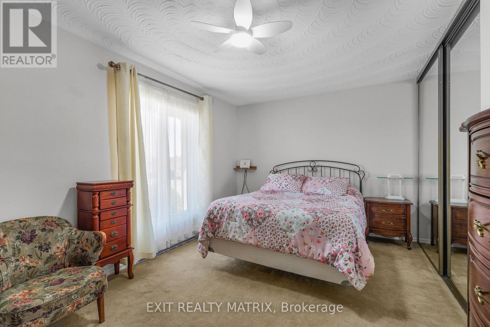 87 LALANDE CRESCENT — photo 18