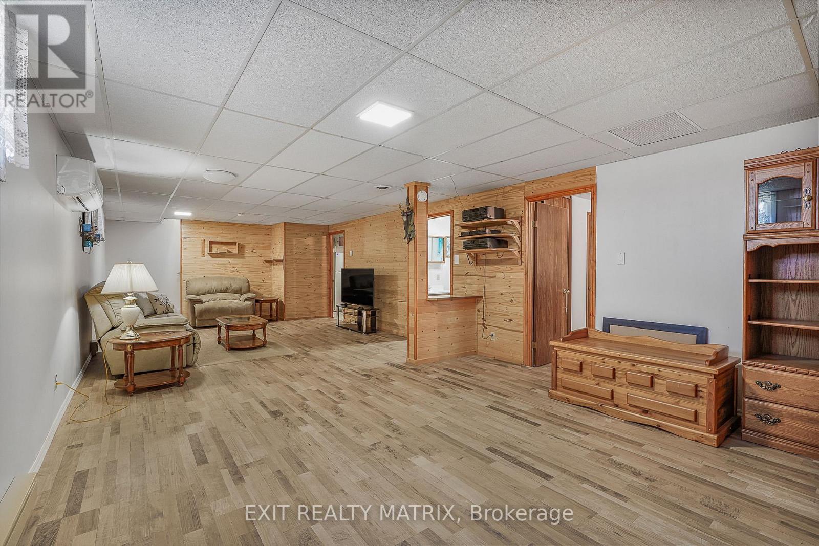 87 LALANDE CRESCENT — photo 24