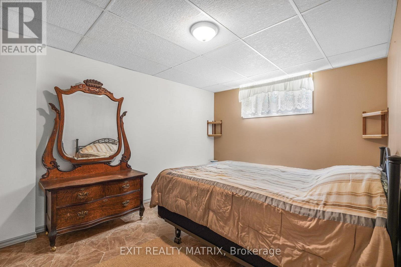 87 LALANDE CRESCENT — photo 25