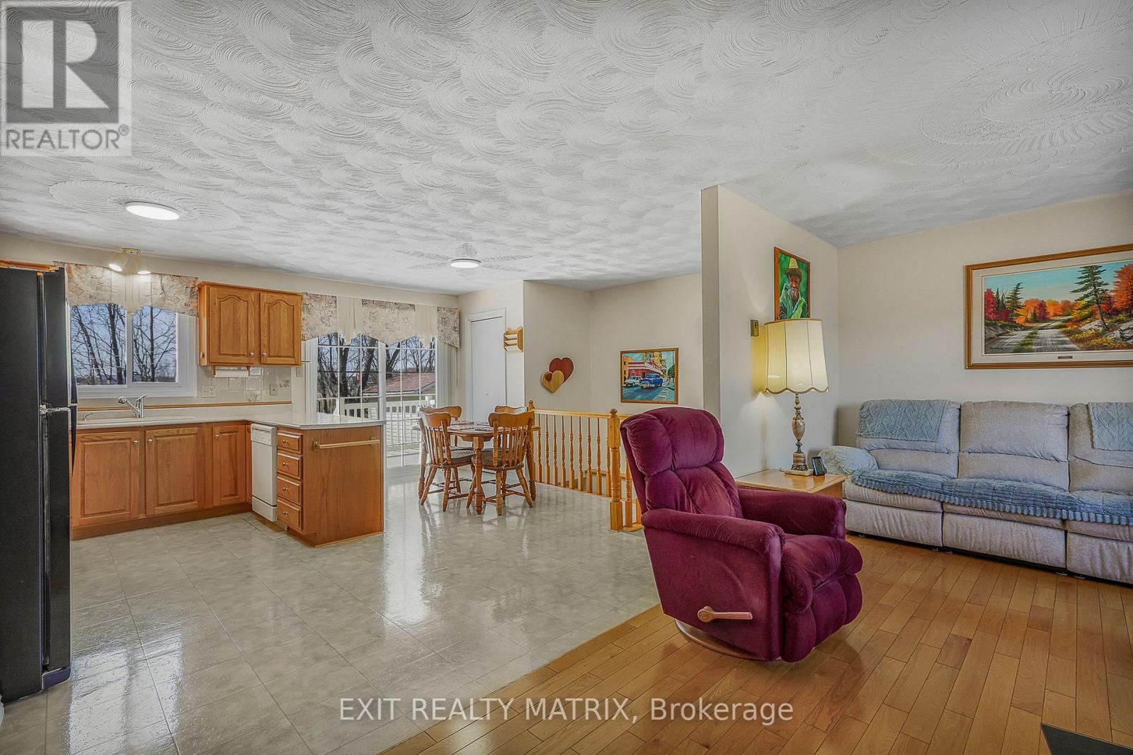 87 LALANDE CRESCENT — photo 7