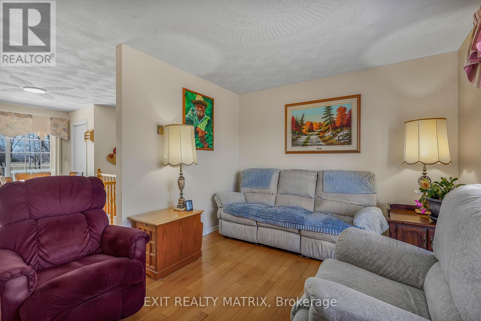 87 LALANDE CRESCENT — photo 8