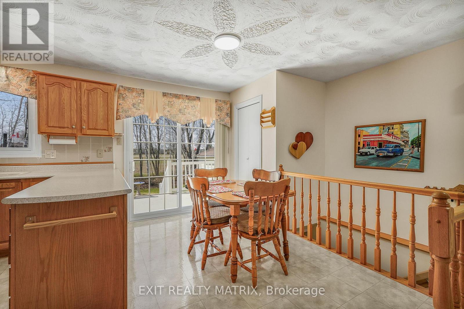 87 LALANDE CRESCENT — photo 9