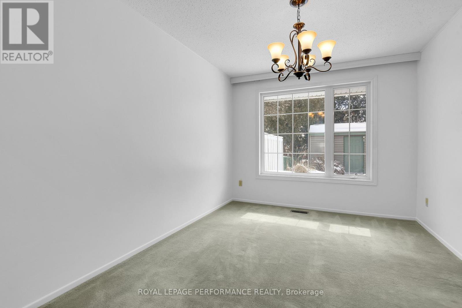 2166 BICKERTON AVENUE - 10