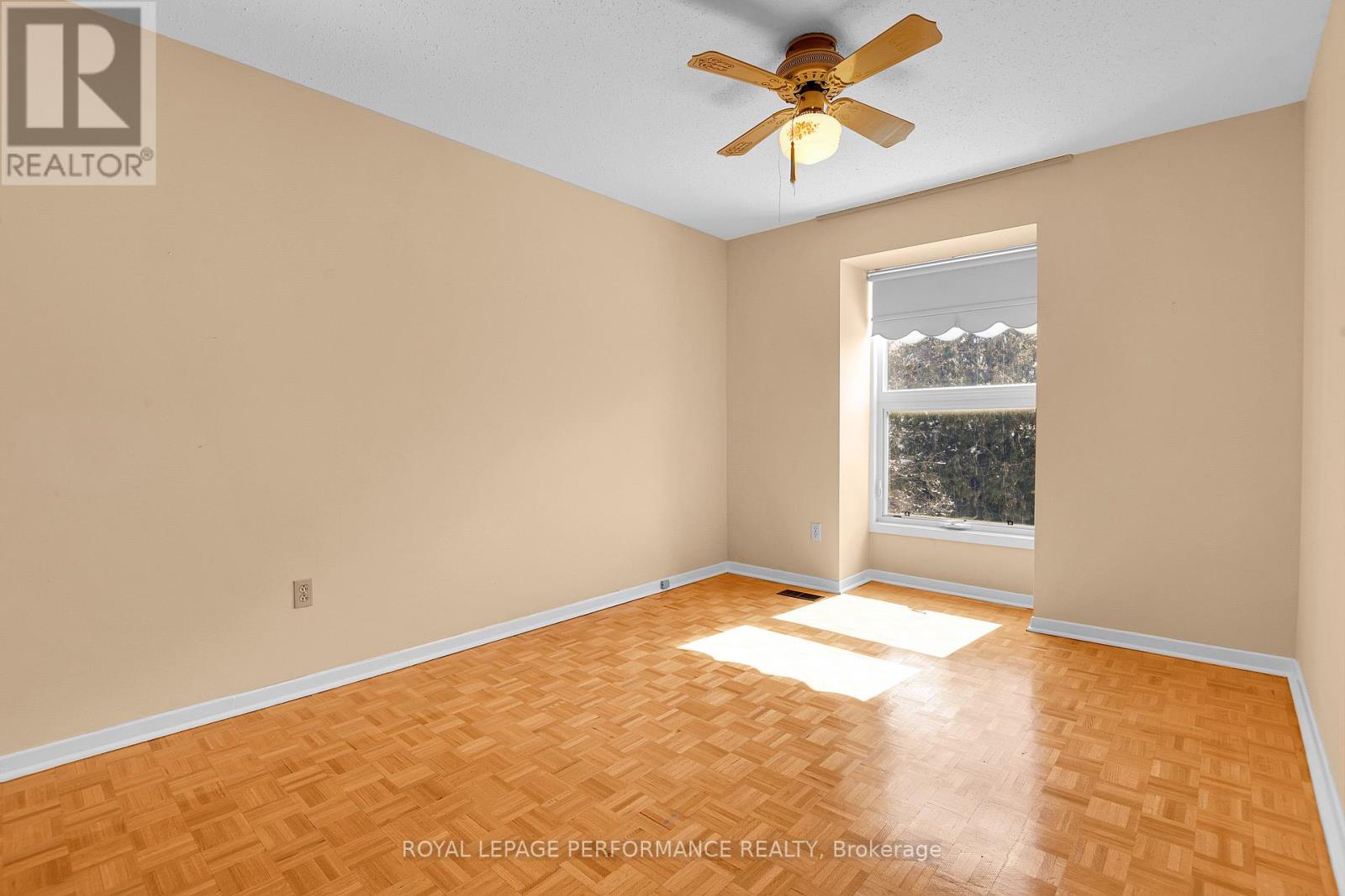 2166 BICKERTON AVENUE - 19