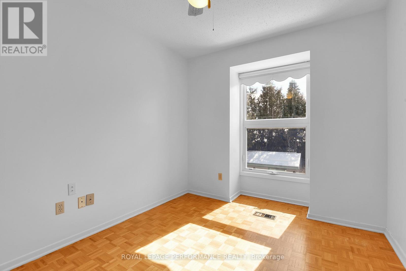 2166 BICKERTON AVENUE - 22