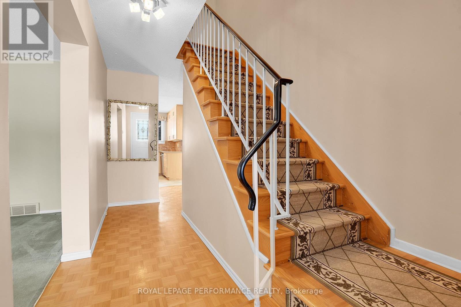 2166 BICKERTON AVENUE - 5