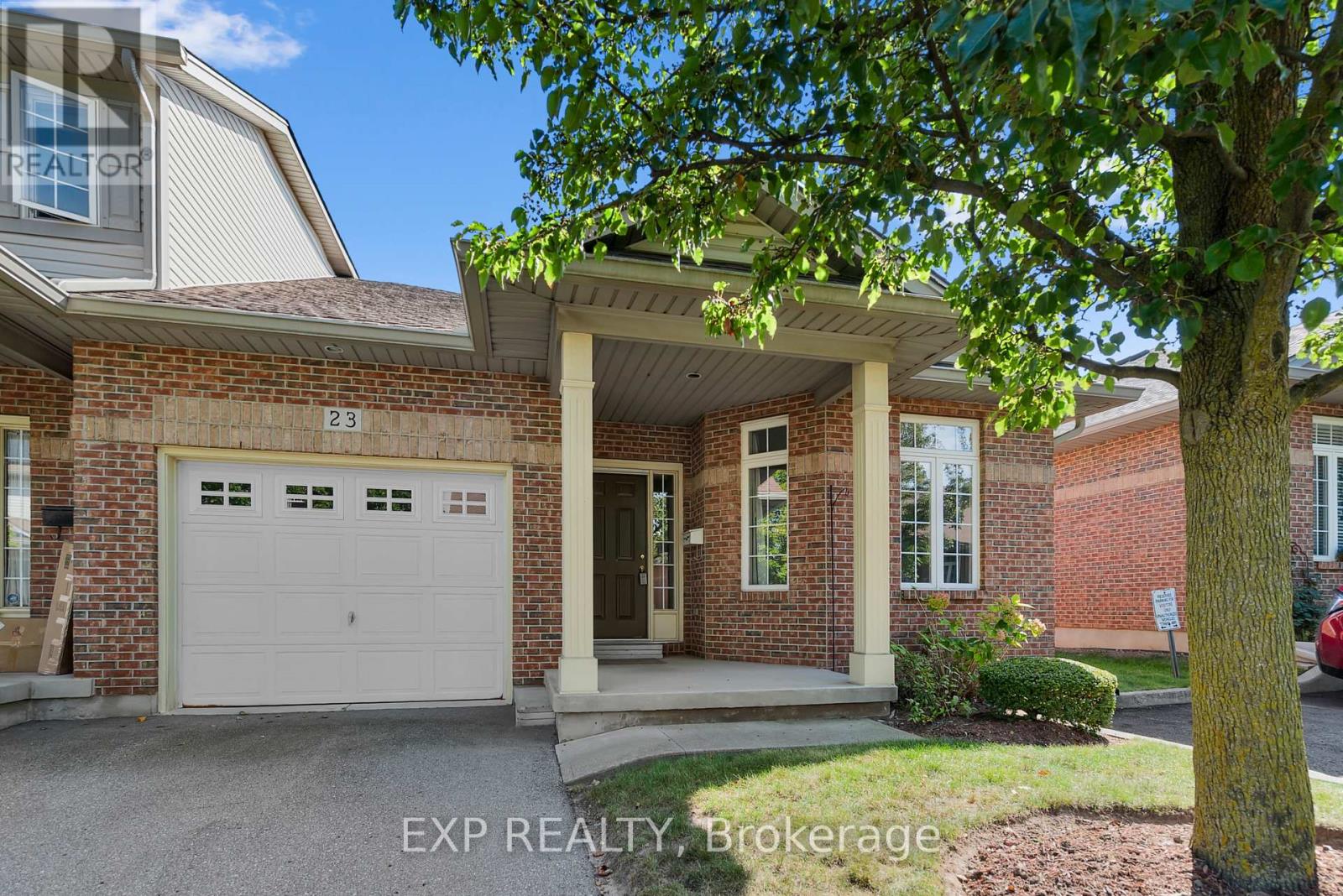 #23 5595 DRUMMOND ROAD - 4