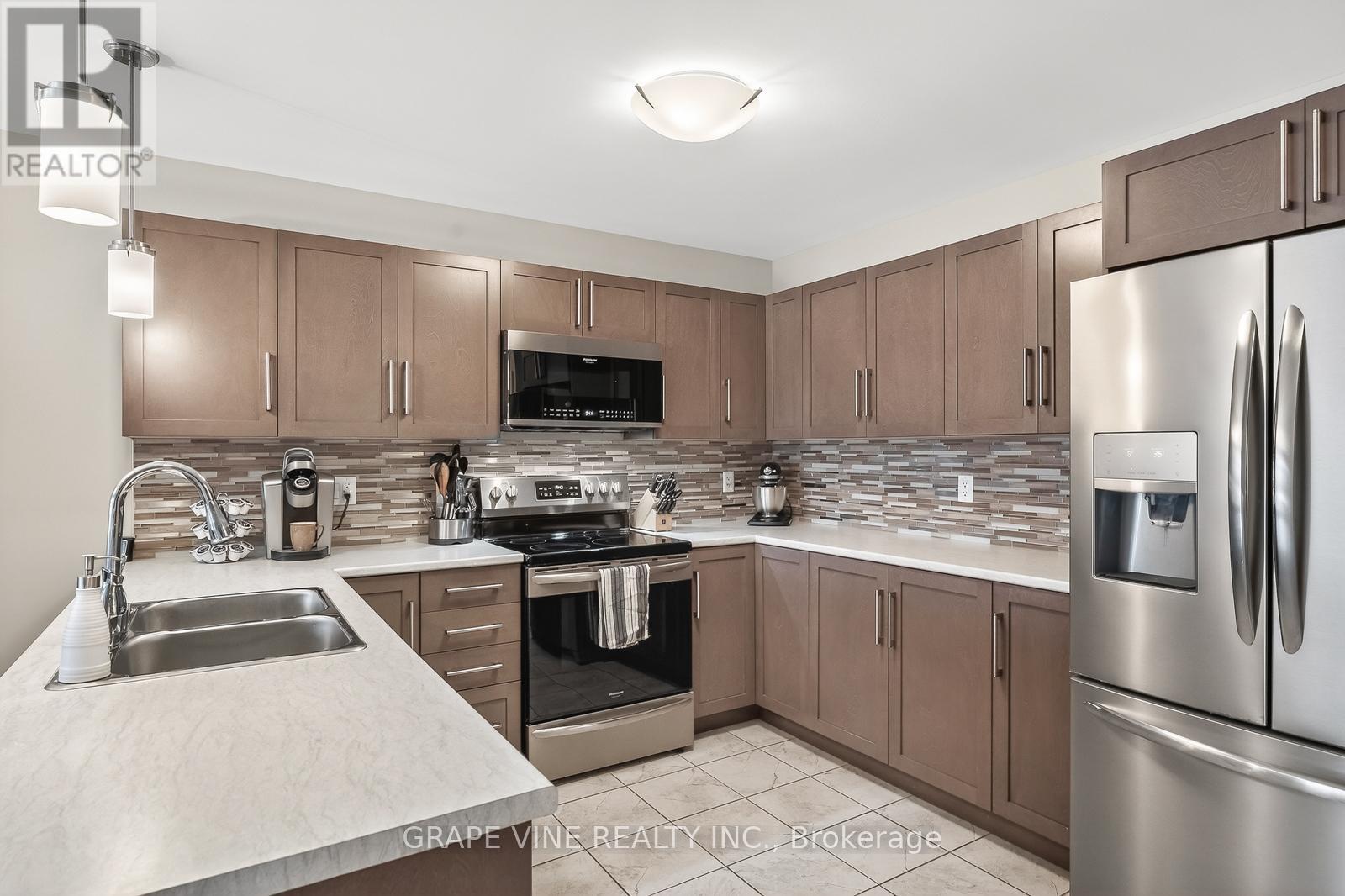 923 LEISHMAN DRIVE — photo 10