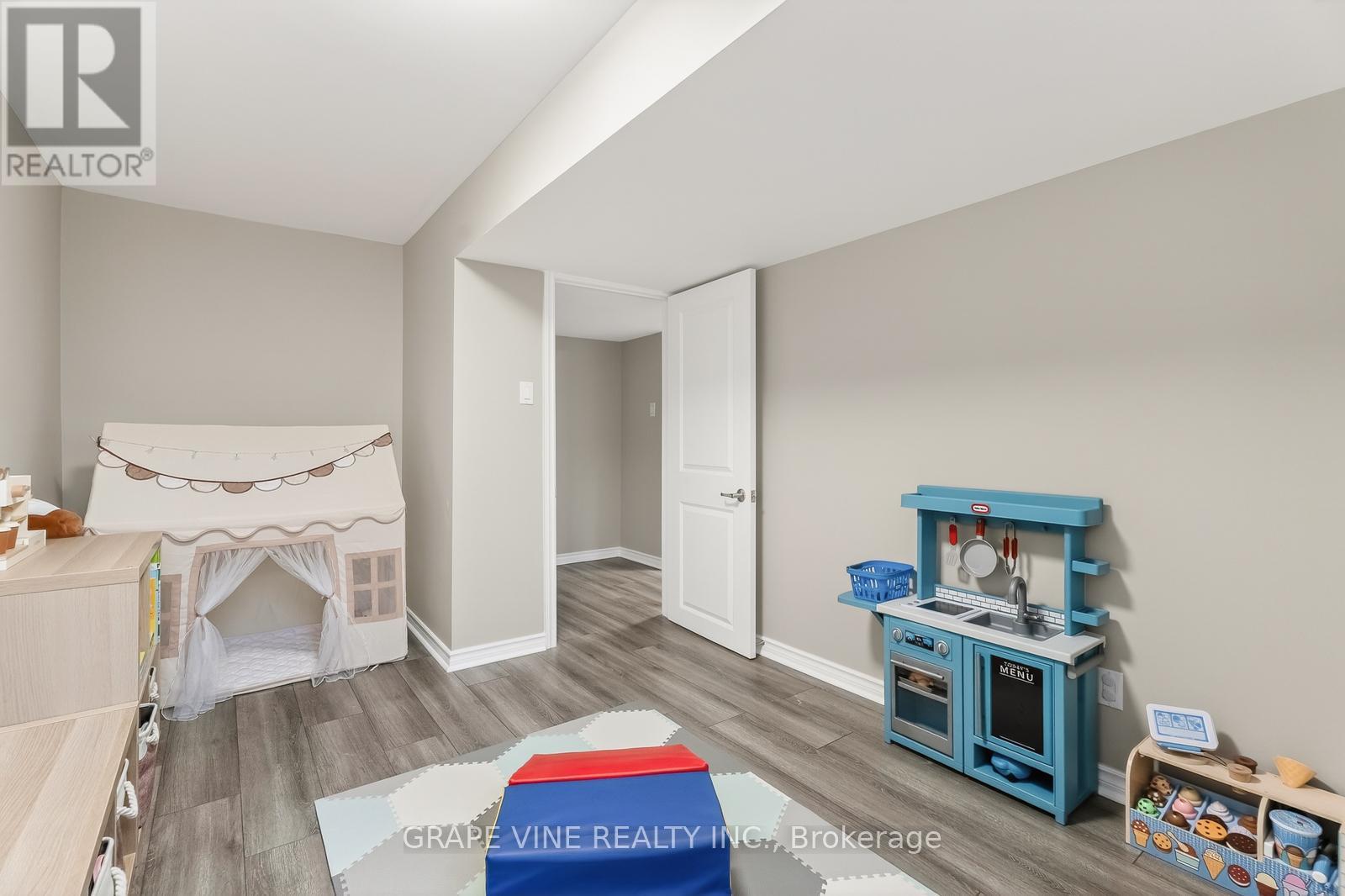 923 LEISHMAN DRIVE — photo 30