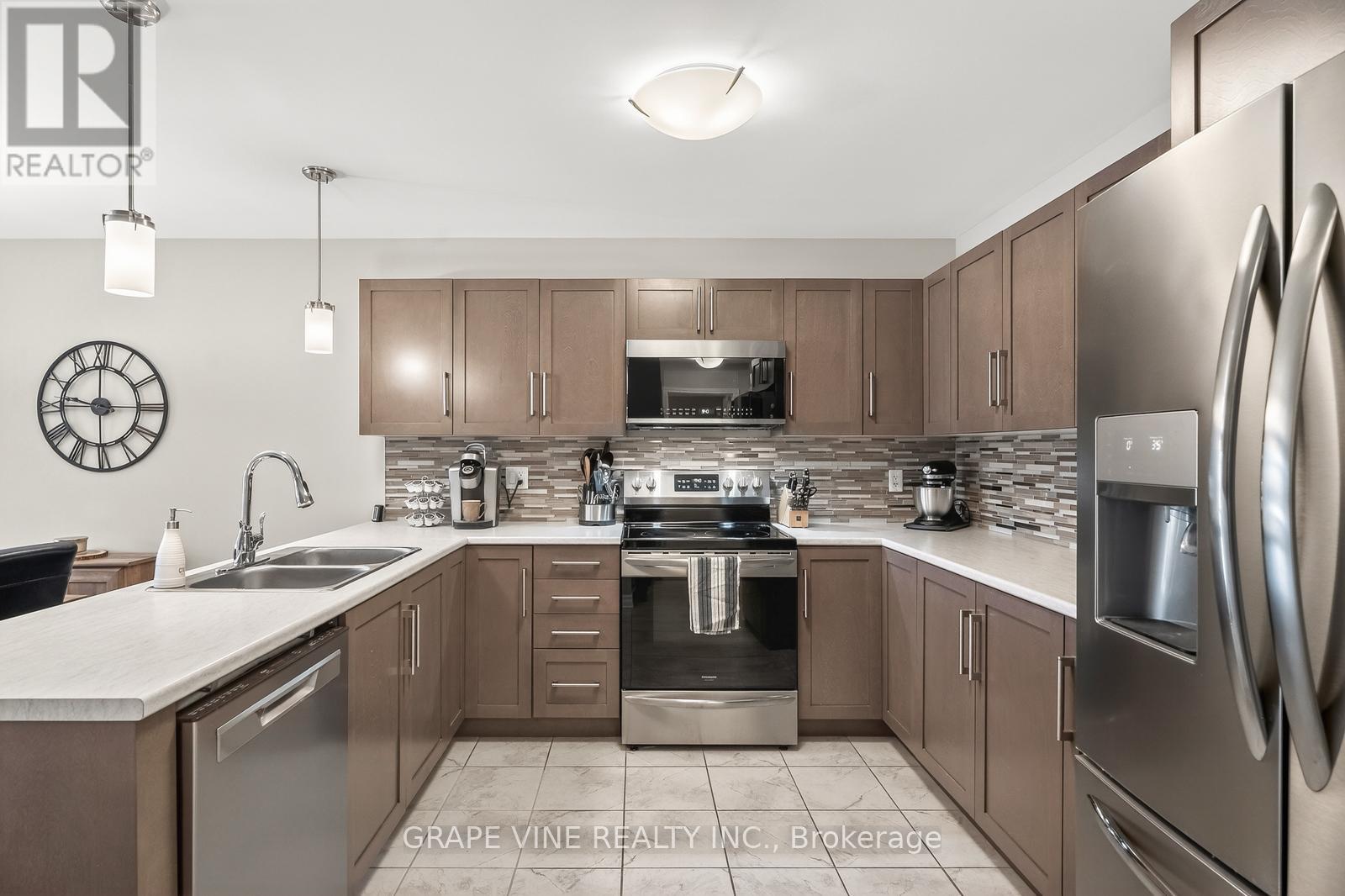923 LEISHMAN DRIVE — photo 9