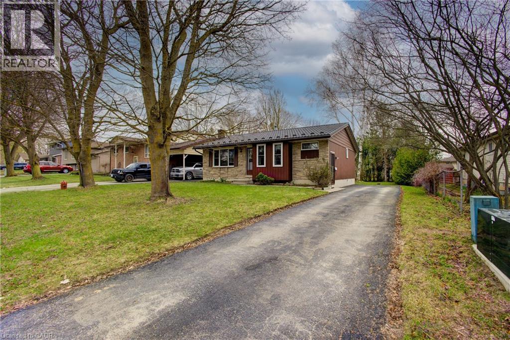 271 FOREST GLEN Crescent - photo 3