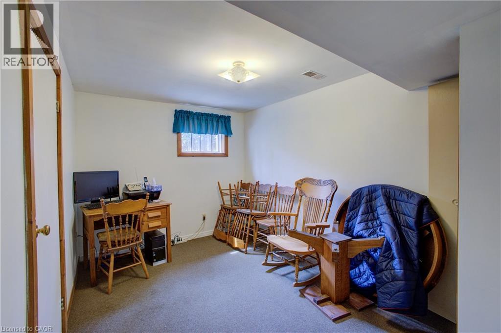 Basement Bedroom/Office