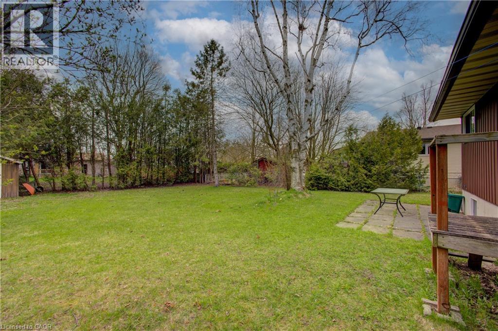 271 FOREST GLEN Crescent — photo 34